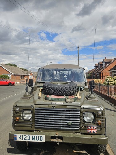 Military landrover 90 - landrover,